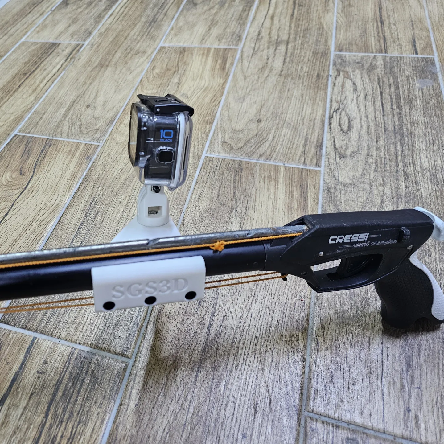 Fusil de pêche sous-marine - Support GoPro - Prix : 27,99 € -