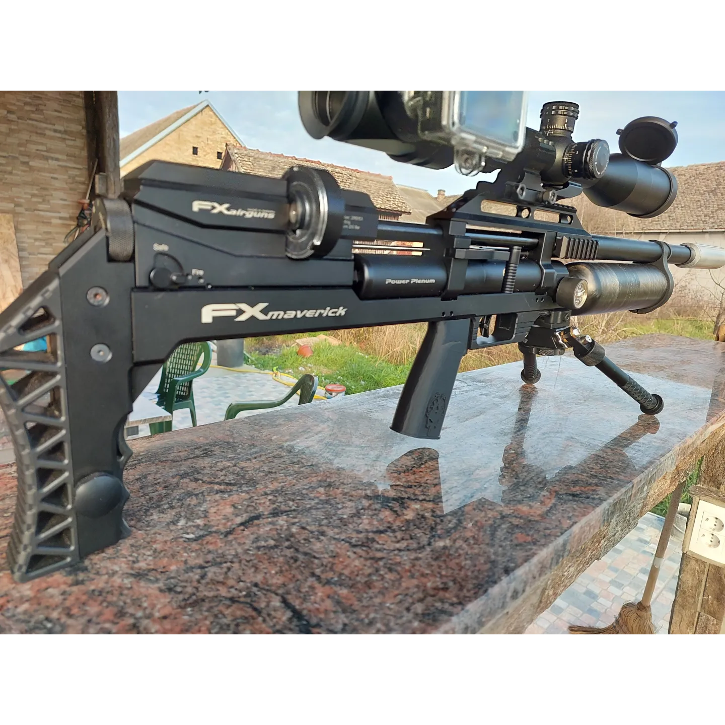 Poignée Punisher FX Maverick - Impact AR 15 - Price: €35 - 