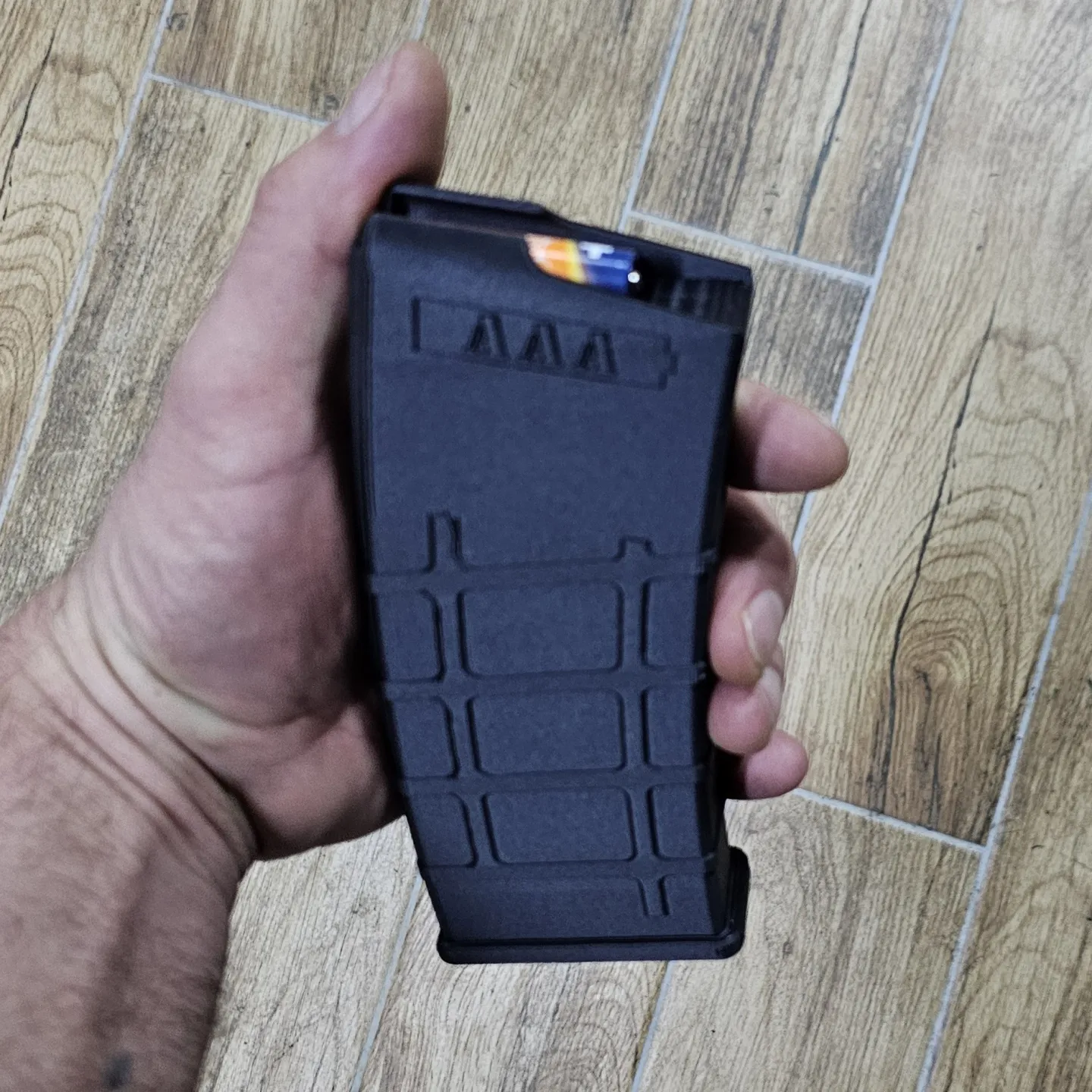 Magazynek AR-15 pudełko na baterie AA i AAA - Cena: 25 € -