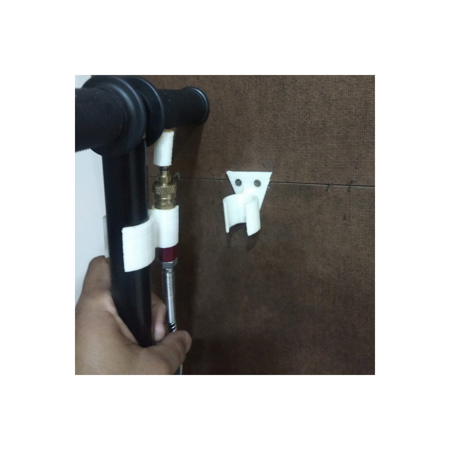 Support mural pour pompe PCP - Price: €9 - 
